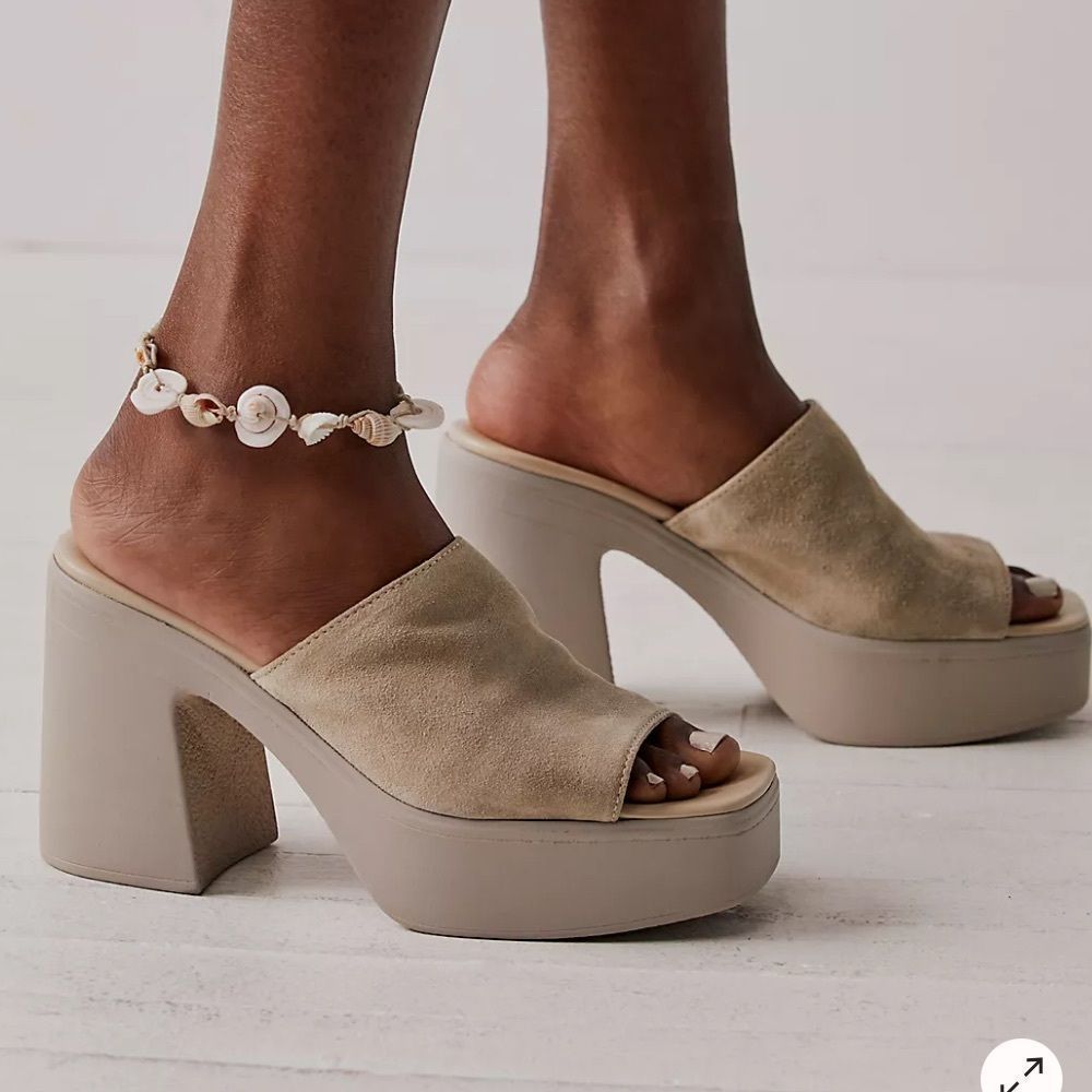Free People Zoe Platform Neutral Suede Slide Heels EU 38 US 8. Worn once.
